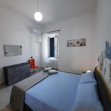 Casa Serena * Λέτσε